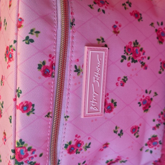 NWT Betsey Johnson Insulated Lunch Tote Bag Pink Roses Crossbody Shoulder Strap - Picture 11 of 11